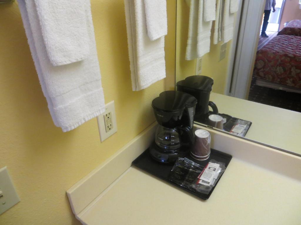 La Grange Executive Inn And Suites Quarto foto