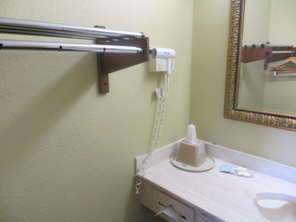 La Grange Executive Inn And Suites Quarto foto